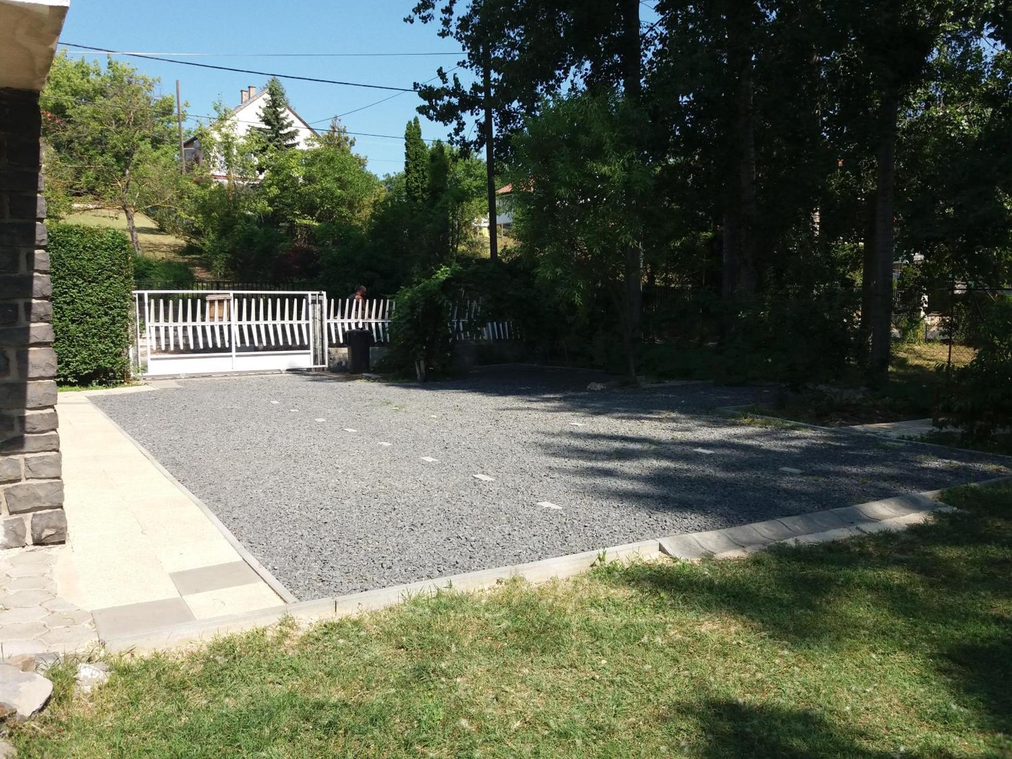 בדקסוניטומאי Badacsonyi Lugas Apartmanok מראה חיצוני תמונה